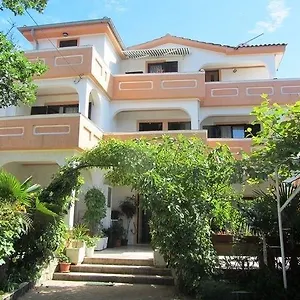Ida Apartman